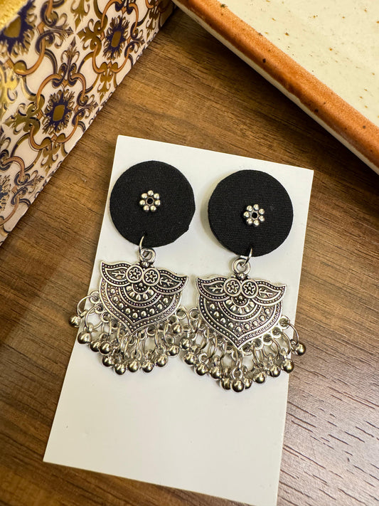 Black Bahaar earrings