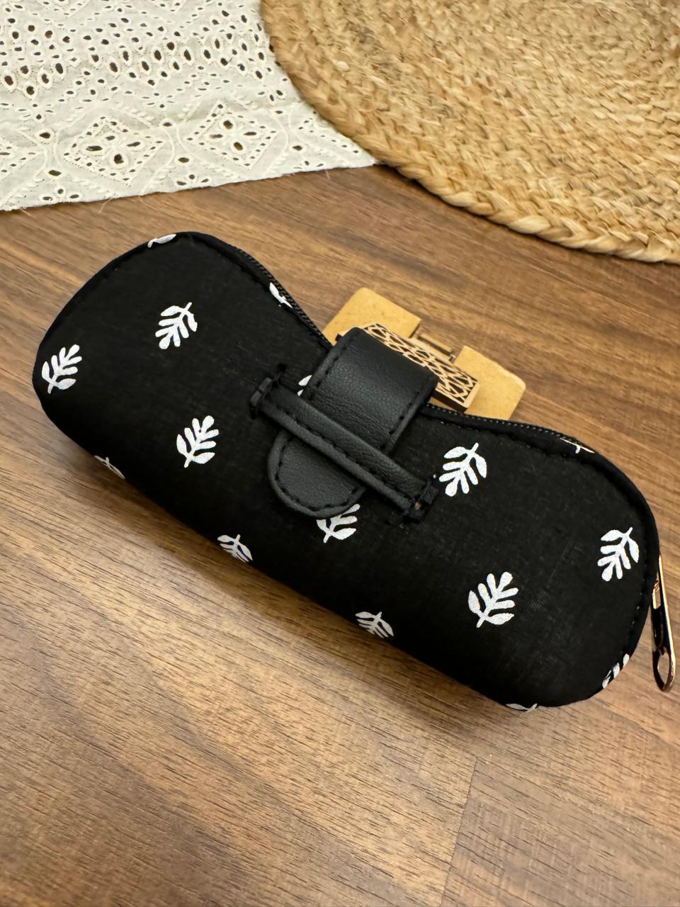 Black motif print sunglasses pouch