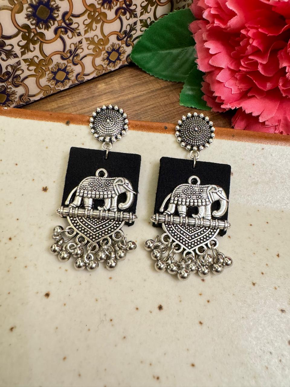 Black ele earrings