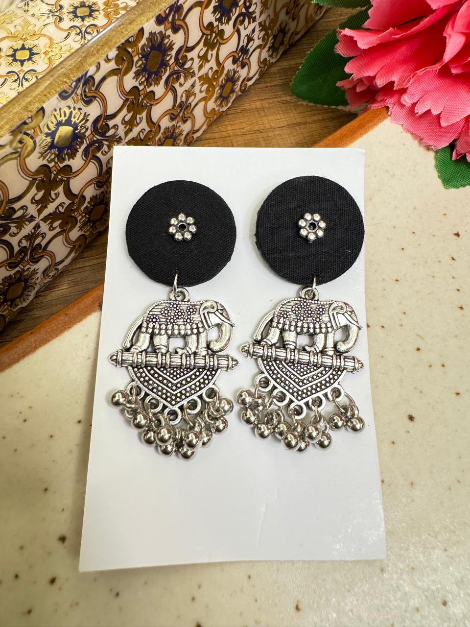 Black ele circle earrings