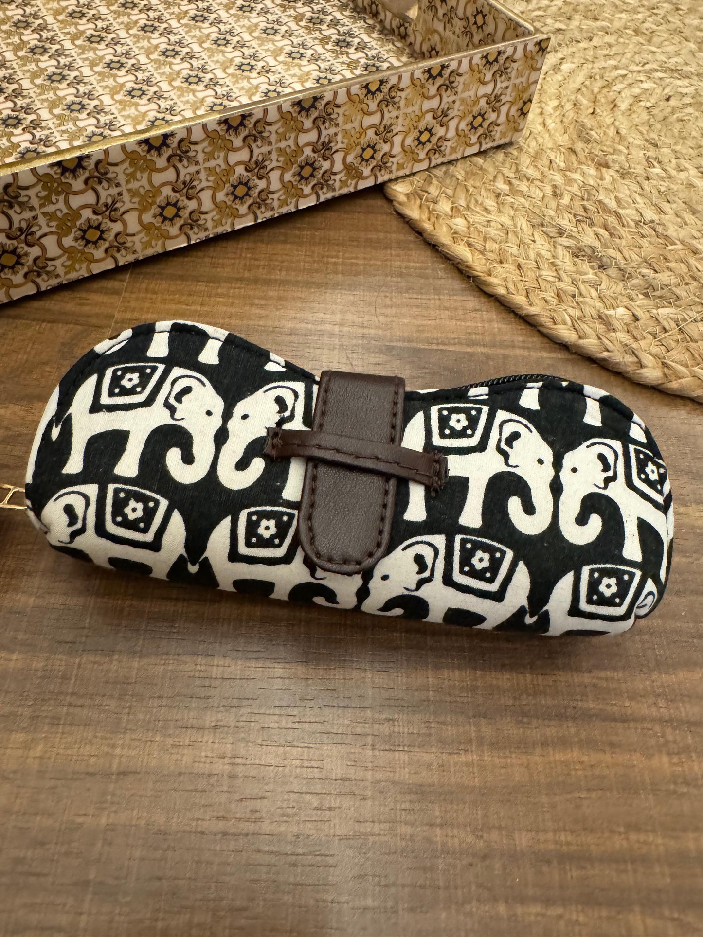 Black and white elephant printed sunglasses pouch