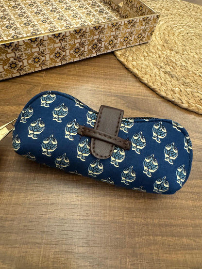 Blue motif sunglasses pouch